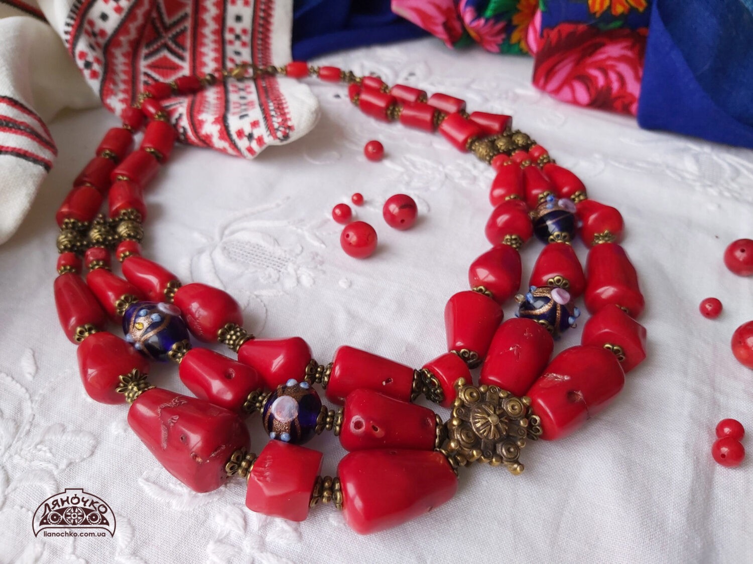 червоні коралі кульки княгині